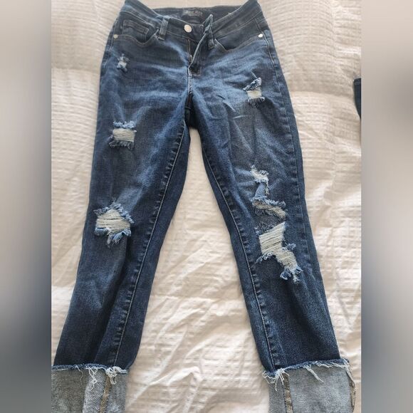 Judy Blue Relaxed Fit Cropped Denim - Picture 1 of 3